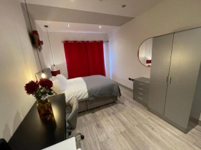 Letzi private en-suite Near Wembley